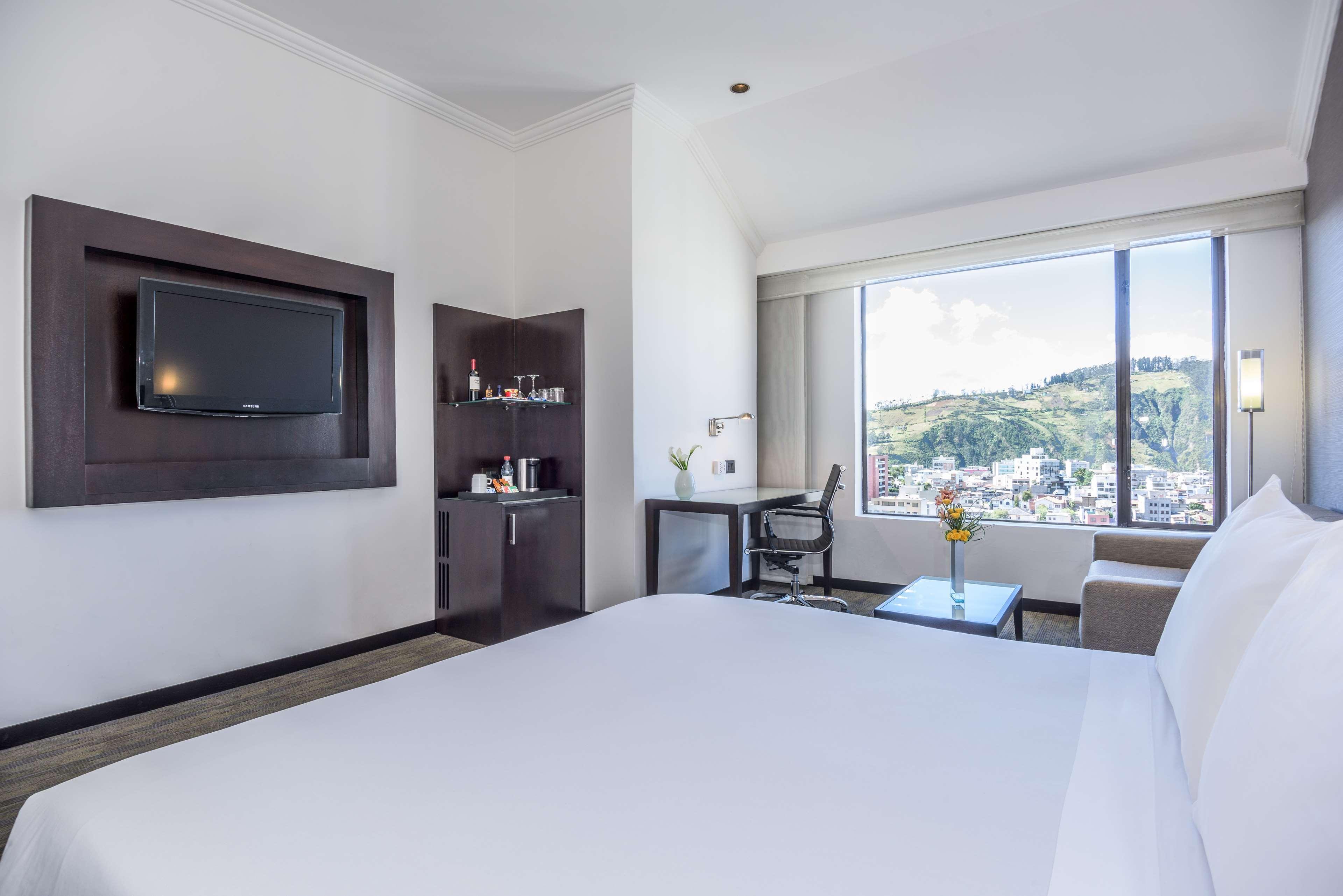 Nh Collection Quito Royal Hotel Exterior foto
