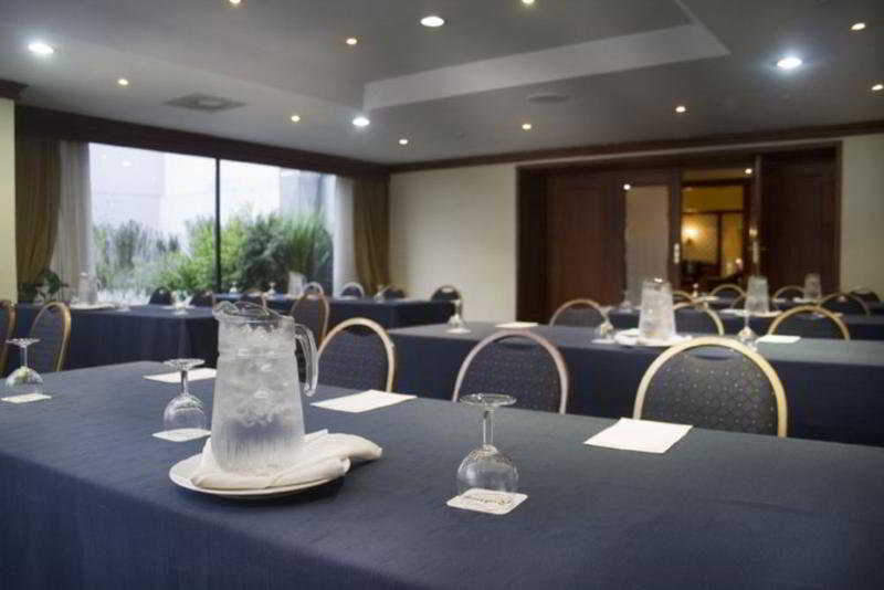 Nh Collection Quito Royal Hotel Exterior foto